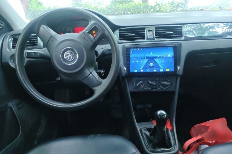Used Volkswagen Santana 2013 1.4L Manual Fashion Edition Center Console
