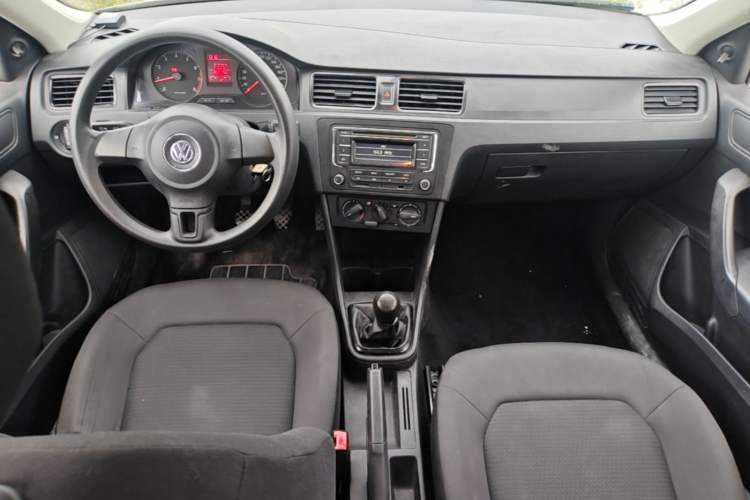 Used Volkswagen Santana 2013 1.6L Manual Fashion Edition Center Console