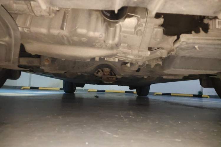 Used Volkswagen Santana 2013 1.6L Automatic Comfort Edition Chassis Front