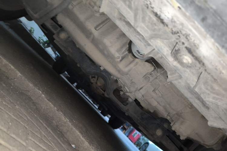 Used Volkswagen Santana 2013 1.4L Manual Comfort Edition Chassis Front