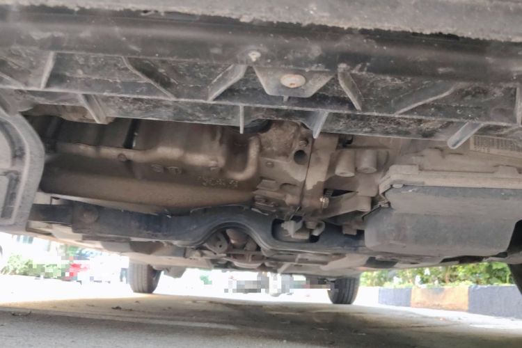 Used Volkswagen Santana 2013 1.6L Automatic Fashion Edition Chassis Front