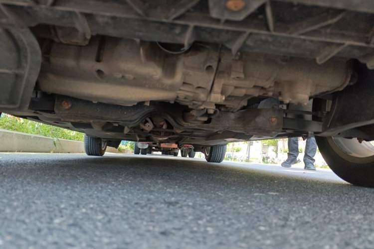 Used Volkswagen Santana 2013 1.6L Manual Comfort Edition Chassis Front