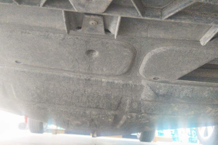 Used Volkswagen Santana 2013 1.6L Automatic Comfort Edition Chassis Front