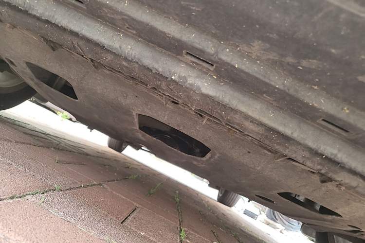 Used Volkswagen Santana 2013 1.6L Manual Comfort Edition Chassis Front