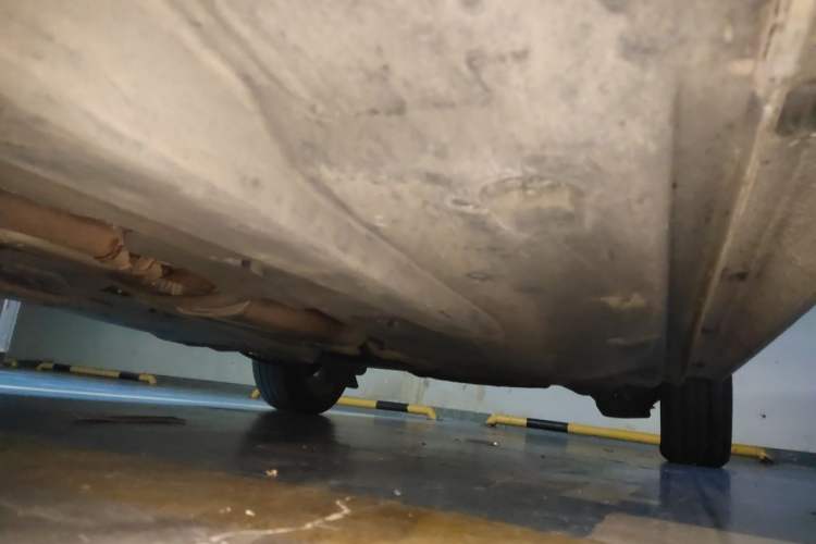 Used Volkswagen Santana 2013 1.6L Automatic Comfort Edition Chassis Front Left