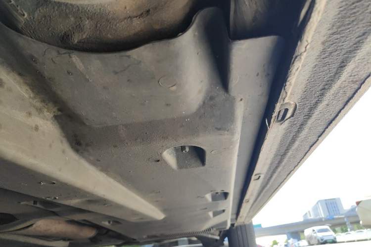 Used Volkswagen Santana 2013 1.6L Manual Comfort Edition Chassis Front Left