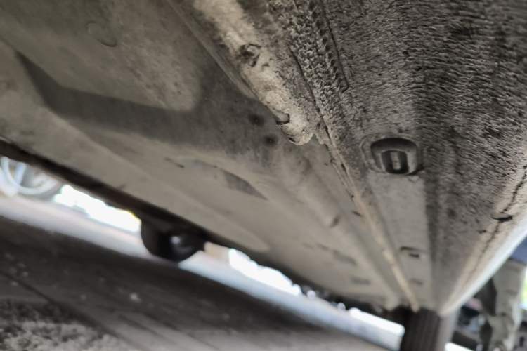 Used Volkswagen Santana 2013 1.6L Automatic Comfort Edition Chassis Front Left