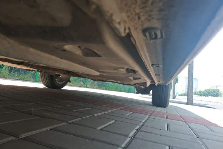 Used Volkswagen Santana 2013 1.6L Manual Comfort Edition Chassis Front Left