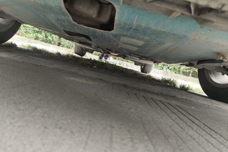 Used Volkswagen Santana 2013 1.4L Manual Comfort Edition Chassis Front