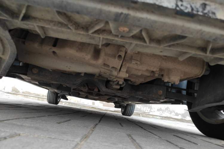 Used Volkswagen Santana 2013 1.6L Manual Comfort Edition Chassis Front