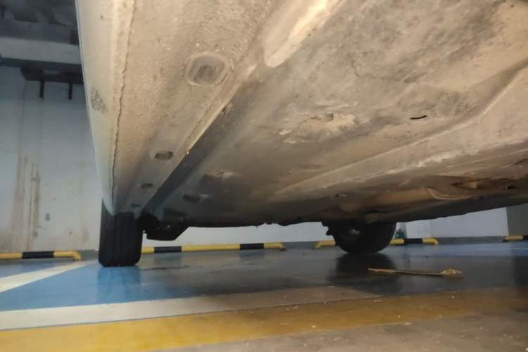 Used Volkswagen Santana 2013 1.6L Automatic Comfort Edition Chassis Front Right