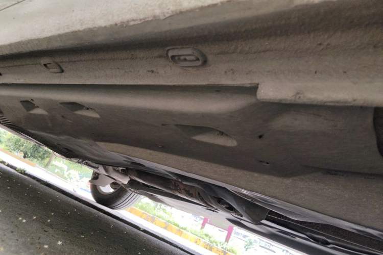 Used Volkswagen Santana 2013 1.6L Automatic Comfort Edition Chassis Front Right