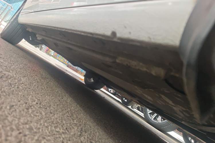 Used Volkswagen Santana 2013 1.6L Manual Comfort Edition Chassis Front Right