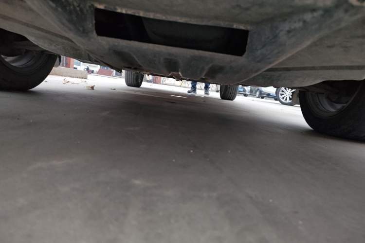 Used Volkswagen Santana  Chassis Front