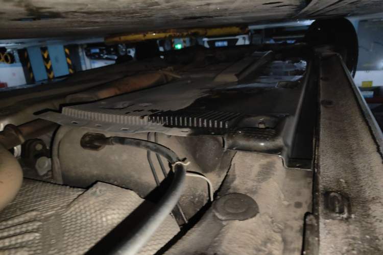 Used Volkswagen Santana 2013 1.6L Automatic Fashion Edition Chassis Rear Left