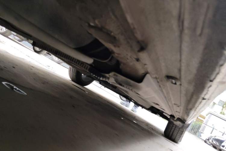 Used Volkswagen Santana 2013 1.6L Automatic Comfort Edition Chassis Rear Right