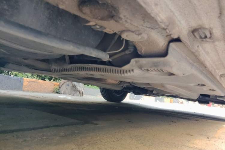 Used Volkswagen Santana 2013 1.6L Automatic Fashion Edition Chassis Rear Right