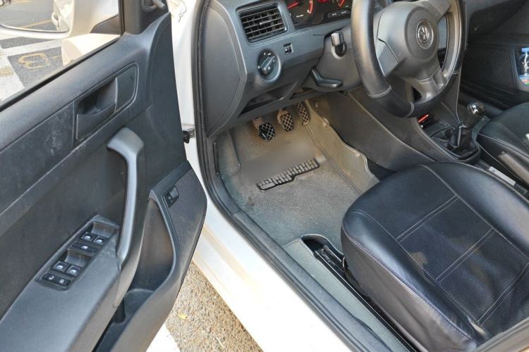 Used Volkswagen Santana 2013 1.4L Manual Fashion Edition Driver Seat