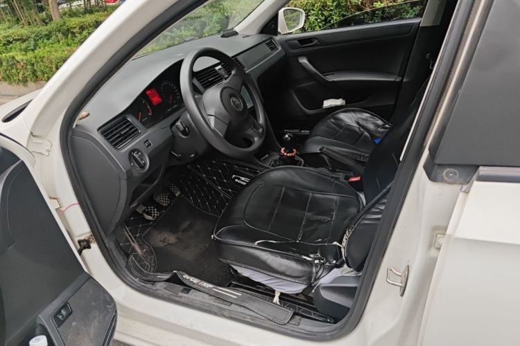 Used Volkswagen Santana 2013 1.6L Manual Fashion Edition Driver Seat