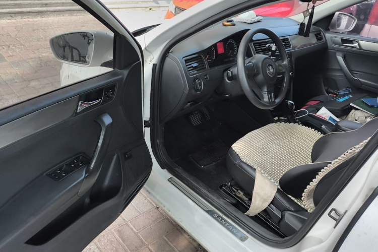 Used Volkswagen Santana 2013 1.6L Automatic Comfort Edition Driver Seat