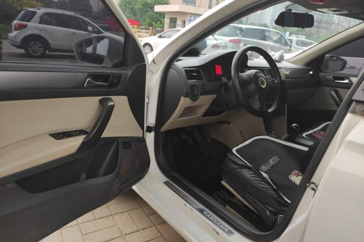 Used Volkswagen Santana 2013 1.6L Manual Comfort Edition Driver Seat