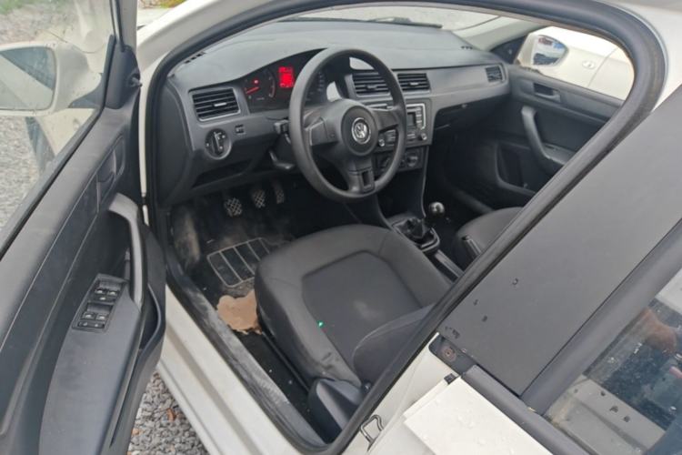 Used Volkswagen Santana 2013 1.6L Manual Fashion Edition Driver Seat