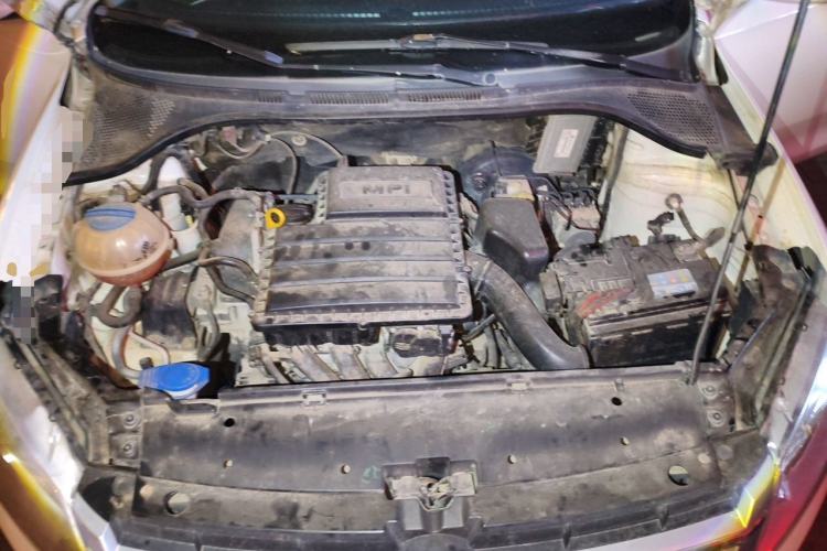 Used Volkswagen Santana 2013 1.6L Manual Comfort Edition Engine Bay