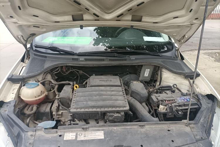 Used Volkswagen Santana 2013 1.6L Automatic Comfort Edition Engine Bay