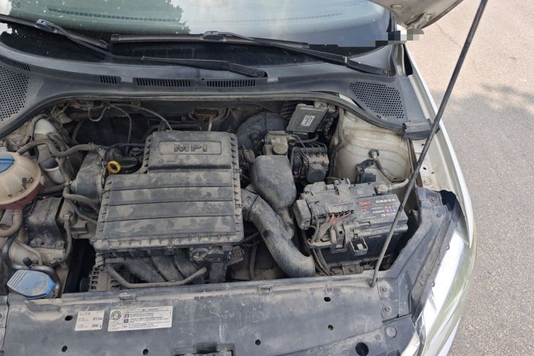 Used Volkswagen Santana 2013 1.4L Manual Comfort Edition Engine Bay Left