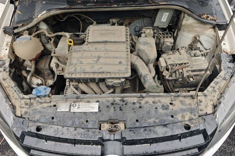 Used Volkswagen Santana 2013 1.4L Manual Fashion Edition Engine Bay
