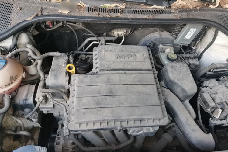 Used Volkswagen Santana 2013 1.6L Automatic Comfort Edition Engine Bay