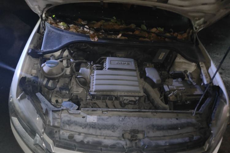 Used Volkswagen Santana 2013 1.6L Automatic Comfort Edition Engine Bay