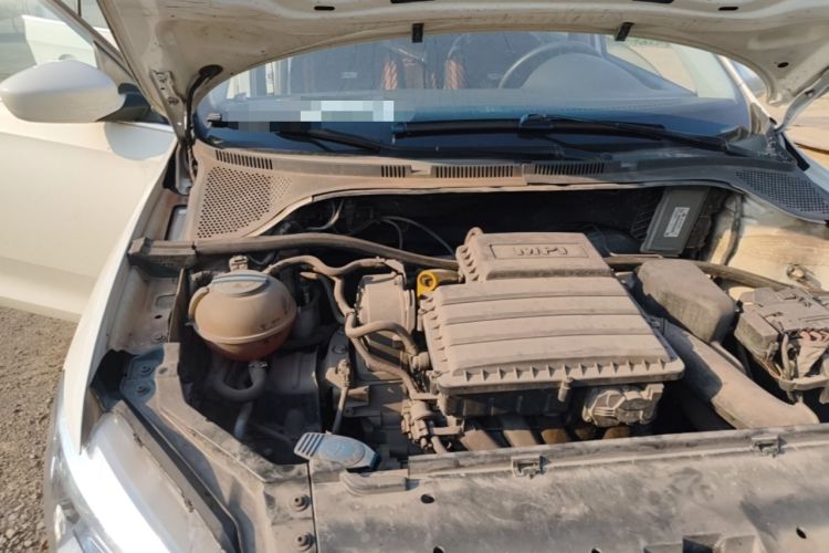 Used Volkswagen Santana 2013 1.4L Manual Comfort Edition Engine Bay Right