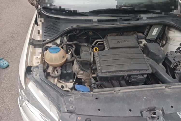 Used Volkswagen Santana 2013 1.4L Manual Fashion Edition Engine Bay Right