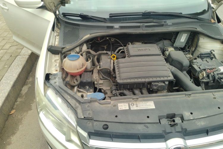 Used Volkswagen Santana 2013 1.6L Automatic Comfort Edition Engine Bay Right
