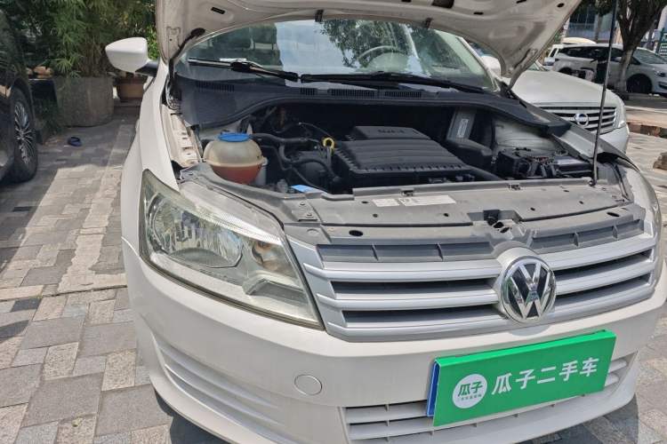 Used Volkswagen Santana 2013 1.6L Automatic Fashion Edition Engine Bay Right