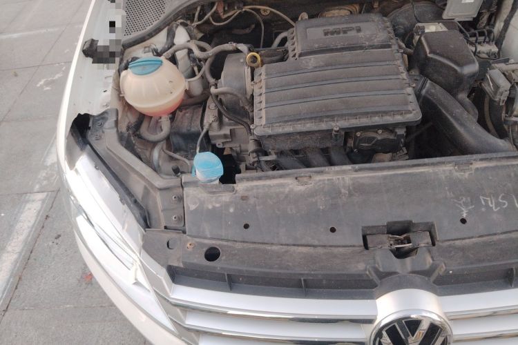 Used Volkswagen Santana 2013 1.4L Manual Comfort Edition Engine Bay Right