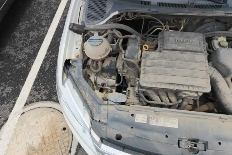 Used Volkswagen Santana 2013 1.4L Manual Fashion Edition Engine Bay Right