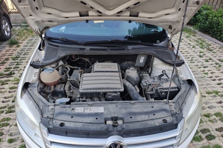 Used Volkswagen Santana 2013 1.4L Manual Fashion Edition Engine Bay