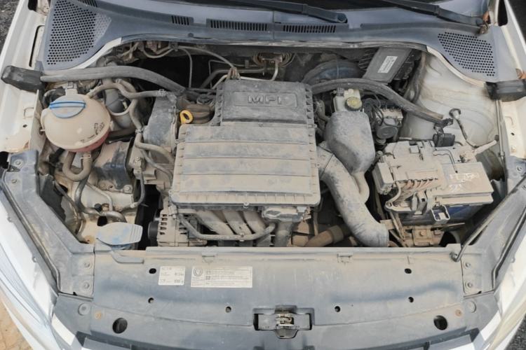 Used Volkswagen Santana 2013 1.4L Manual Fashion Edition Engine Bay