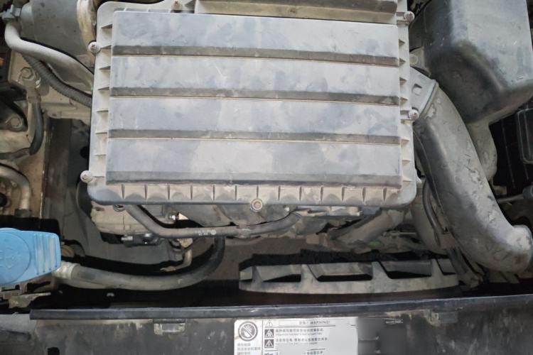 Used Volkswagen Santana 2013 1.6L Automatic Comfort Edition Engine Bay