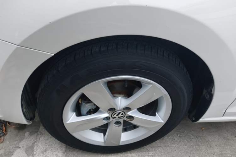 Used Volkswagen Santana 2013 1.6L Automatic Comfort Edition Exterior 2