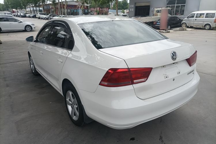 Used Volkswagen Santana 2013 1.6L Automatic Comfort Edition Exterior 2