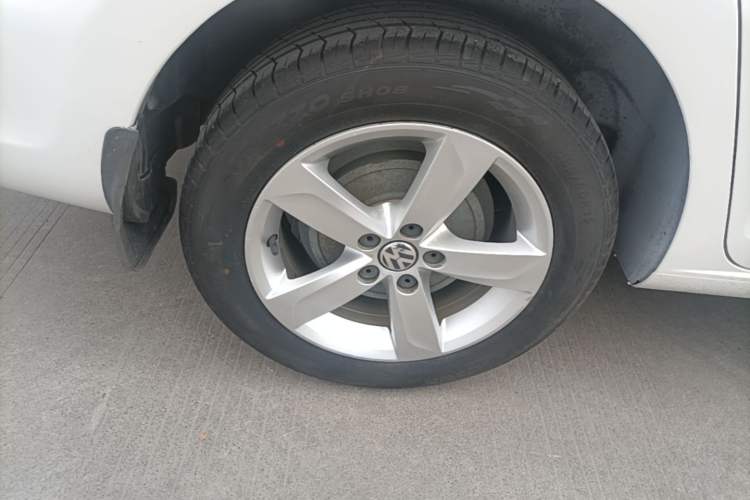 Used Volkswagen Santana 2013 1.6L Automatic Comfort Edition Exterior 5