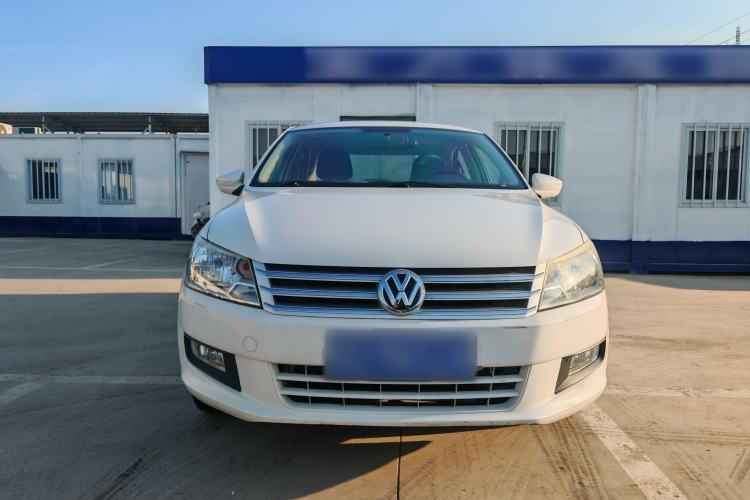 Used Volkswagen Santana 2013 1.4L Manual Comfort Edition Exterior 6