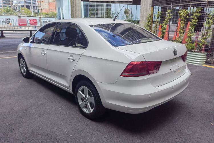 Used Volkswagen Santana 2013 1.6L Automatic Comfort Edition Exterior 8