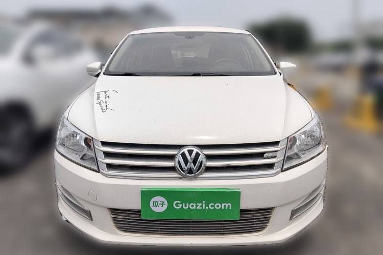 Used Volkswagen Santana 2013 1.6L Manual Fashion Edition Front