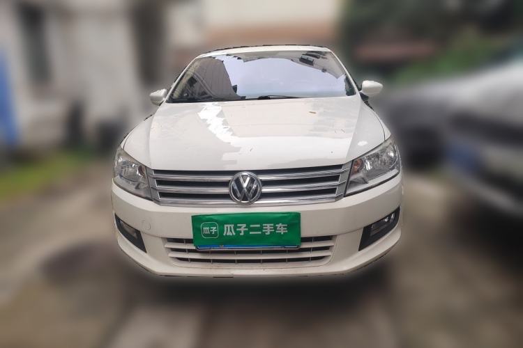 Used Volkswagen Santana 2013 1.6L Automatic Comfort Edition Front