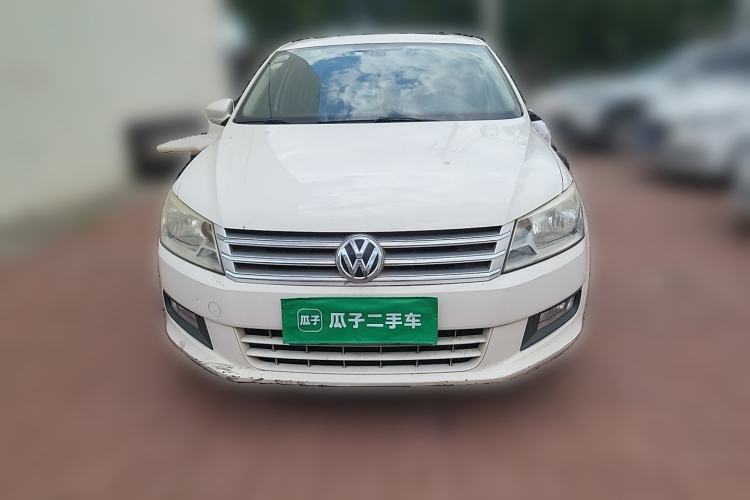 Used Volkswagen Santana 2013 1.6L Manual Comfort Edition Front