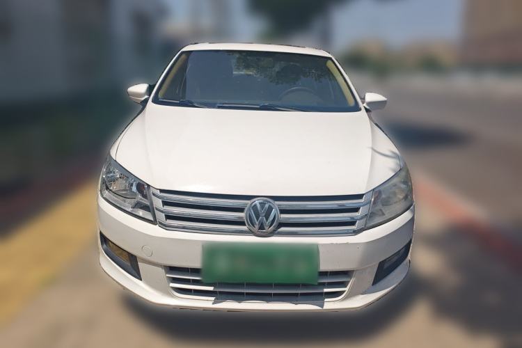 Used Volkswagen Santana 2013 1.6L Manual Comfort Edition Front